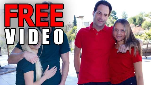 好哥们互换继女 体验对方女儿的紧致嫩穴【DaughterSwap】